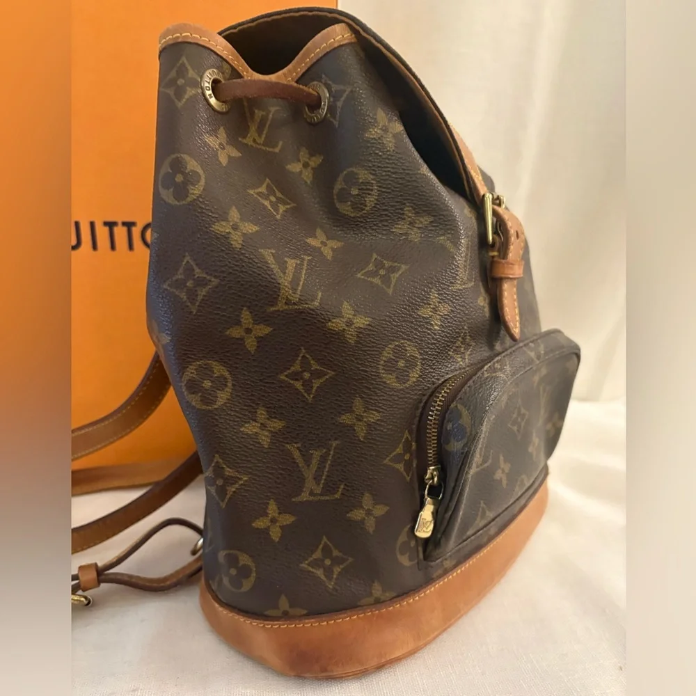 Louis Vuitton 1999 Montsouris PM Backpack Vintage Monogram Like New w/ Box